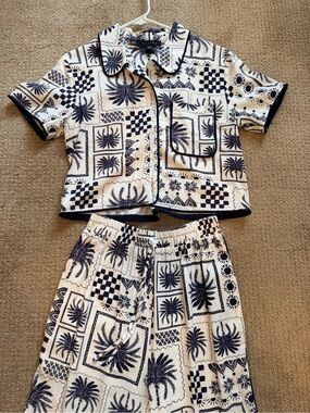 Tullea Palm Tree Linen Blend Two Piece Set size Small NWOT